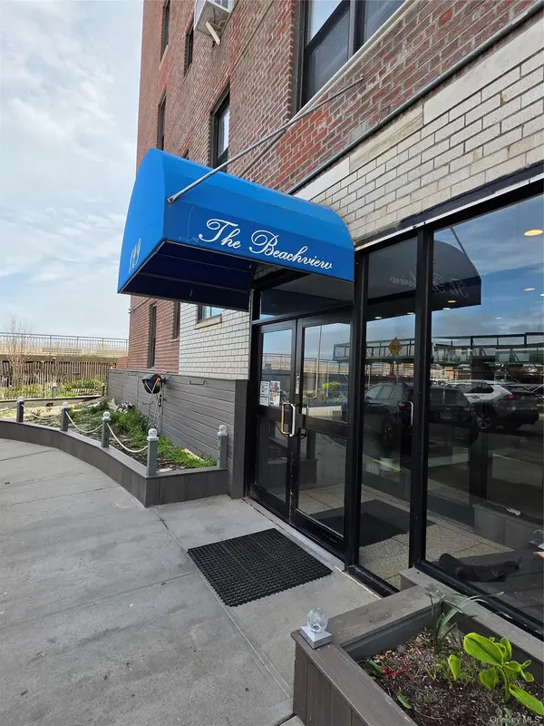 129 Beach 118th ST #5A, Rockaway Park, NY 11694