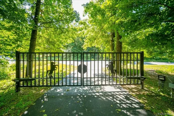2398 State Route 207, Campbell Hall, NY 10916