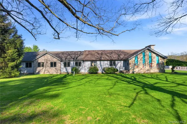 5 Ryan Rd, Hopewell Junction, NY 12533