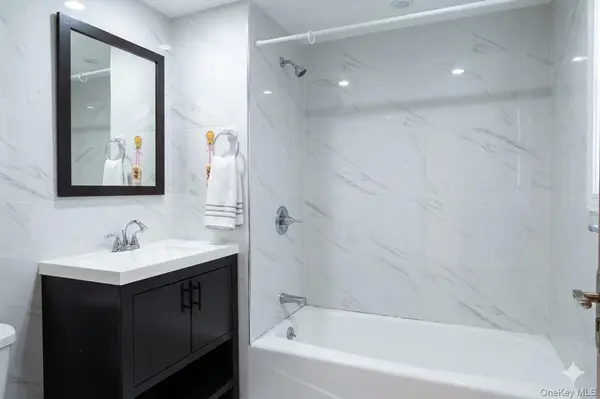 132-15 41st AVE #4C, Flushing, NY 11355