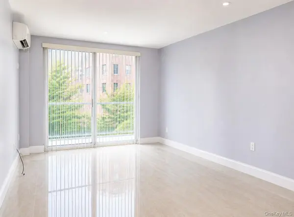 132-15 41st AVE #4C, Flushing, NY 11355