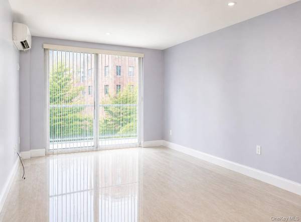 132-15 41st AVE #4C, Flushing, NY 11355