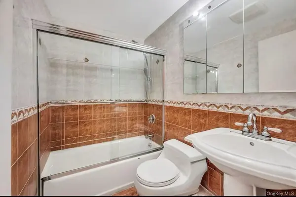 46-12 161st ST #1D, Flushing, NY 11358