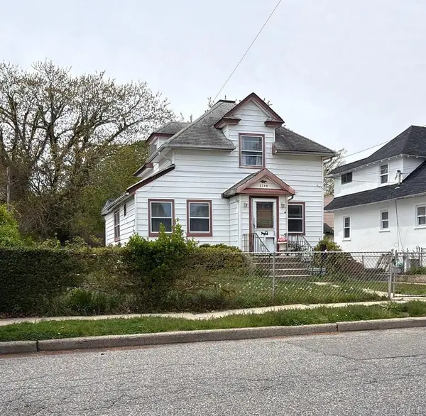 2746 Park AVE, Baldwin, NY 11510