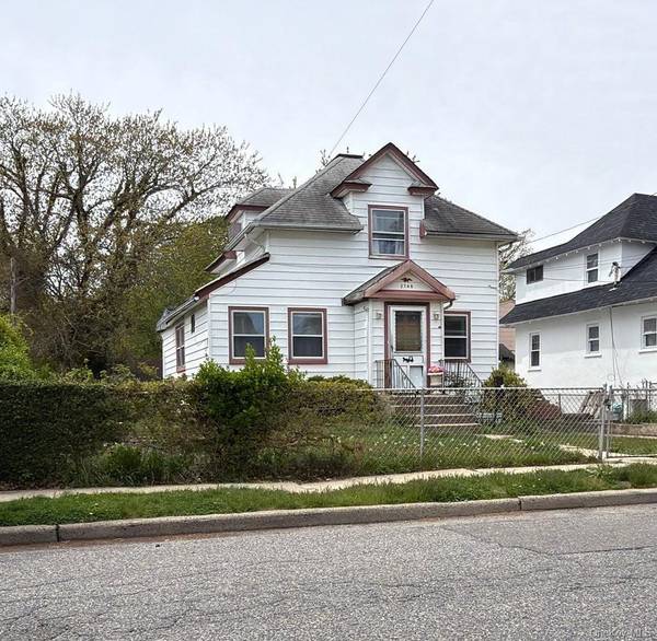 2746 Park AVE, Baldwin, NY 11510
