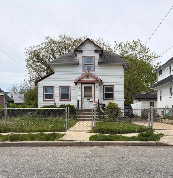 2746 Park AVE, Baldwin, NY 11510