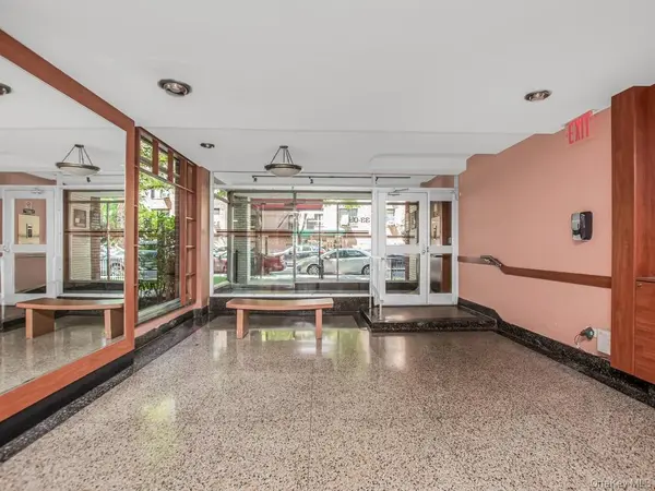 3305 92nd ST #1B, Jackson Heights, NY 11372