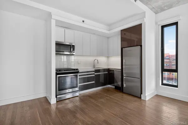 225 E 138th ST #PH2, Bronx, NY 10451