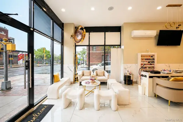8001 Northern BLVD, Jackson Heights, NY 11372