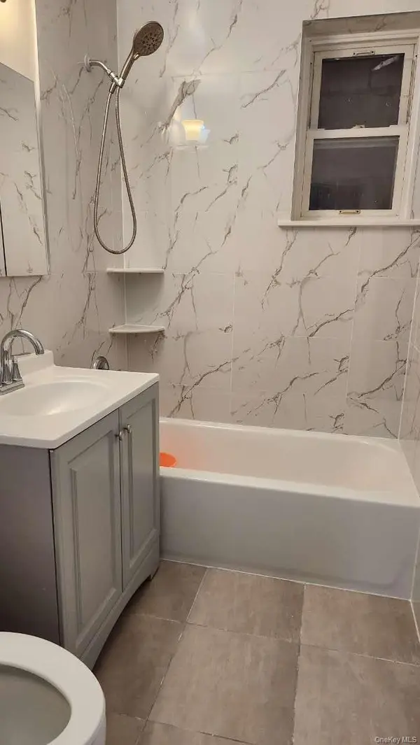 37th Ave 144-24 #5B, Flushing, NY 11354