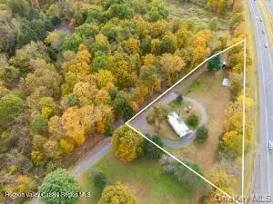 11 Miller LN, New Paltz, NY 12561
