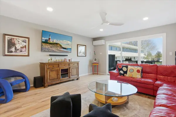 3039 Mitchell RD, Westhampton Beach, NY 11978