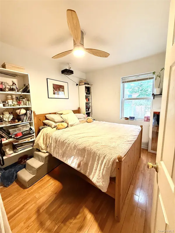 13-03 A 128th St, College Point, NY 11356