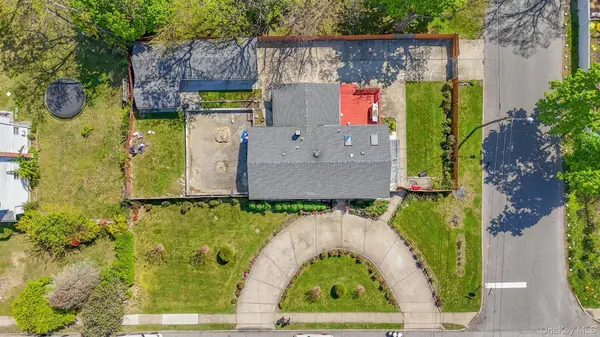 683 Broadway, Brentwood, NY 11717
