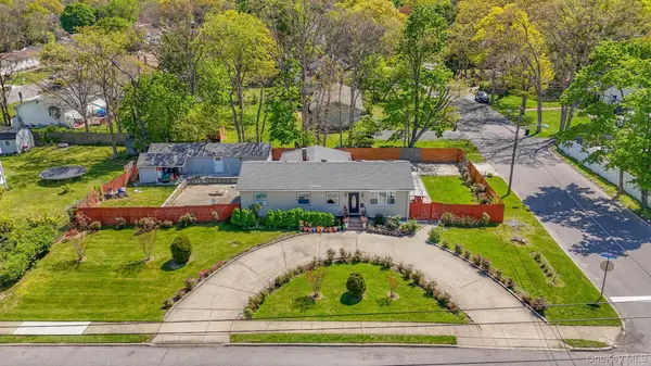 683 Broadway, Brentwood, NY 11717