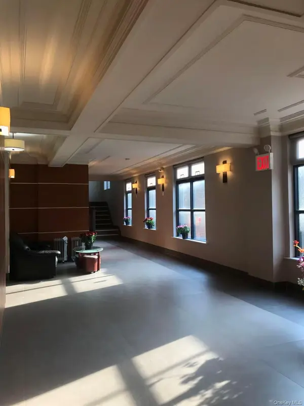 132-20 Sanford AVE #2D, Flushing, NY 11355