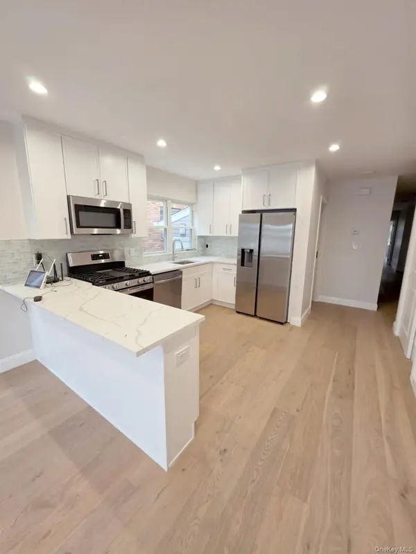 107-17 157 ST, Jamaica, NY 11433