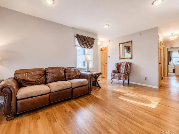 160-11 24th AVE, Whitestone, NY 11357