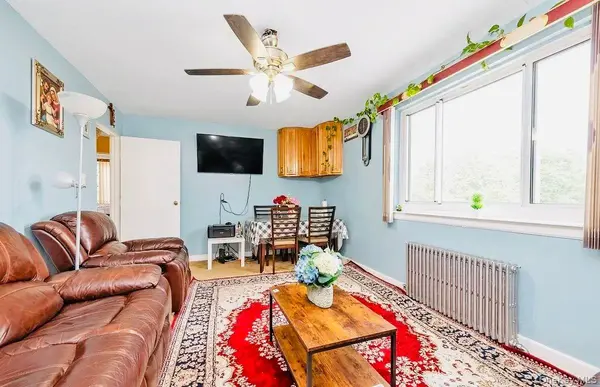245-24 77 CRES, Bellerose, NY 11426