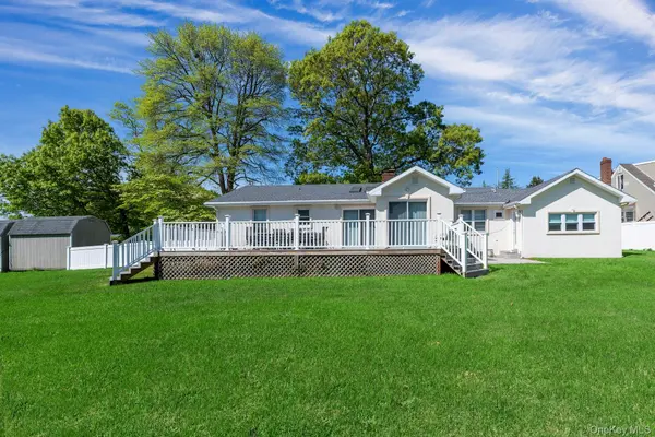 380 Clark RD, Southold, NY 11971