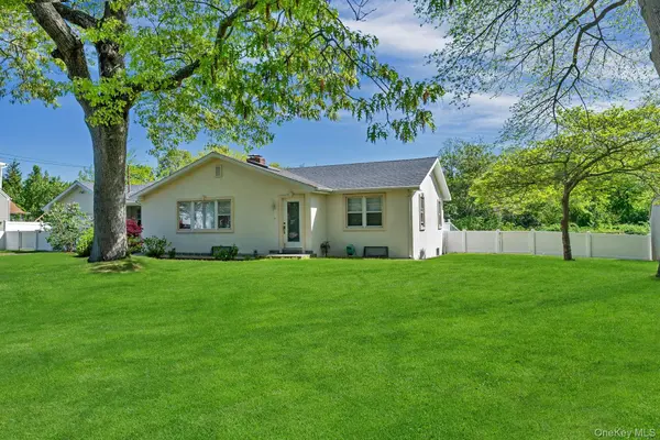 380 Clark RD, Southold, NY 11971