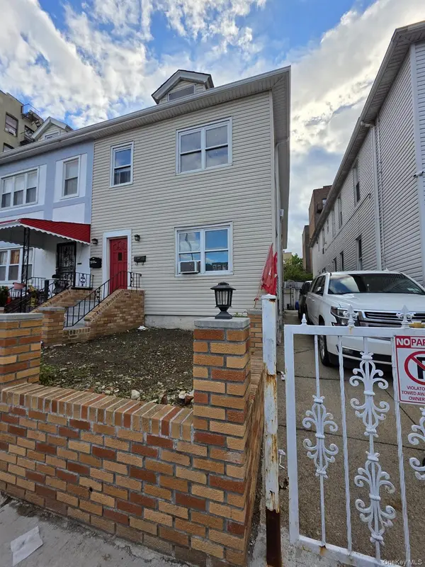 2515 Holland AVE, Bronx, NY 10467