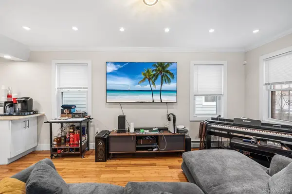 162 Beach 27th ST, Far Rockaway, NY 11691