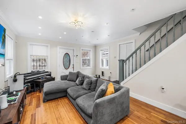 162 Beach 27th ST, Far Rockaway, NY 11691