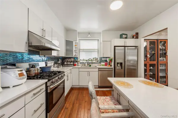 1727 E 14th ST, Brooklyn, NY 11229