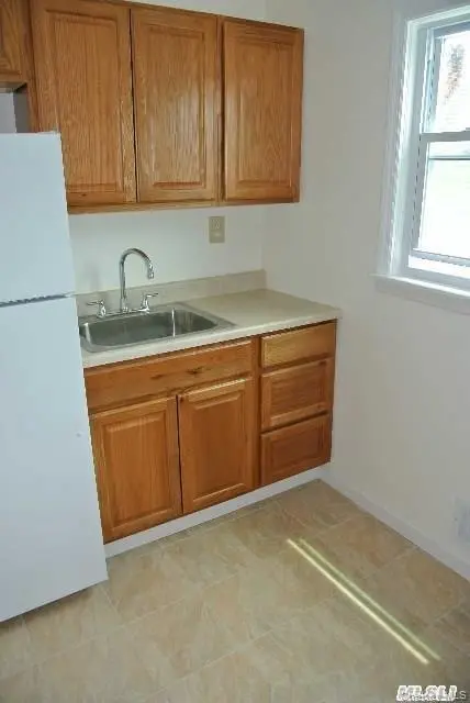 121-01 196th ST, Springfield Gardens, NY 11413