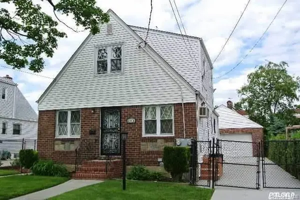 121-01 196th ST, Springfield Gardens, NY 11413