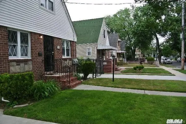 121-01 196th ST, Springfield Gardens, NY 11413