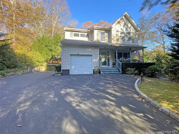 64 Glen RD, Baiting Hollow, NY 11933