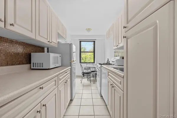 3103 Fairfield AVE #4K, Bronx, NY 10463