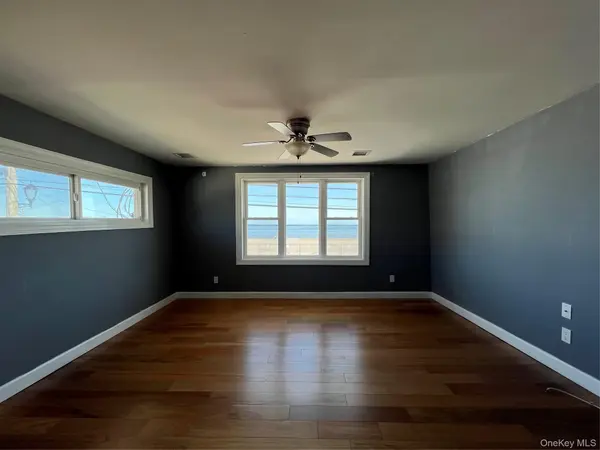 14 Bayville AVE #5, Bayville, NY 11709