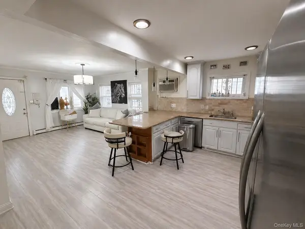12823 Van Wyck EXPY, Jamaica, NY 11436