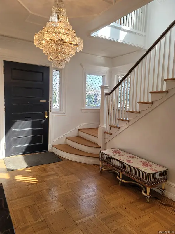 129 Hilton AVE, Hempstead, NY 11550