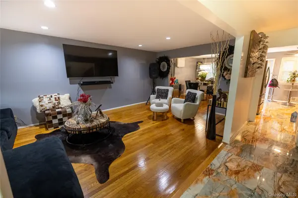 147-19 259th ST, Rosedale, NY 11422