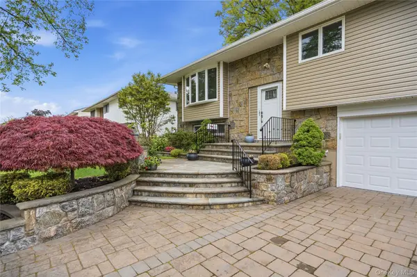 183 N Marginal RD, Jericho, NY 11753