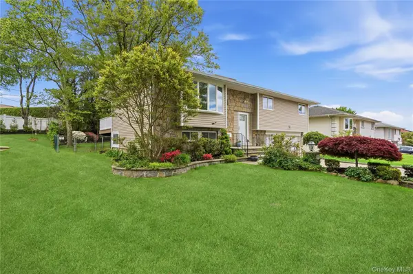 183 N Marginal RD, Jericho, NY 11753