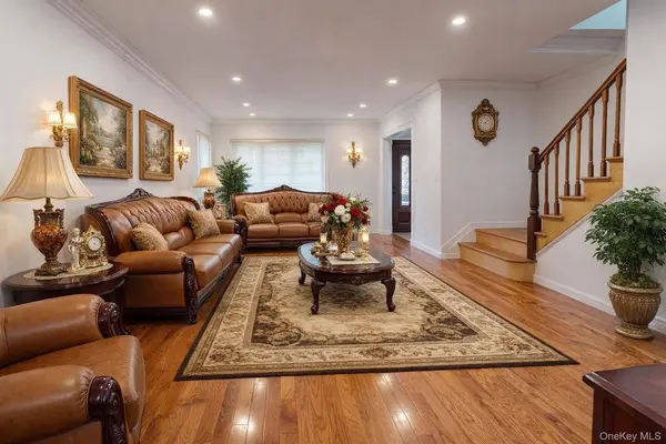 21942 141st RD, Springfield Gardens, NY 11413