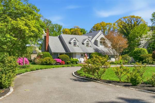 9 Townsend RD, Glen Cove, NY 11542
