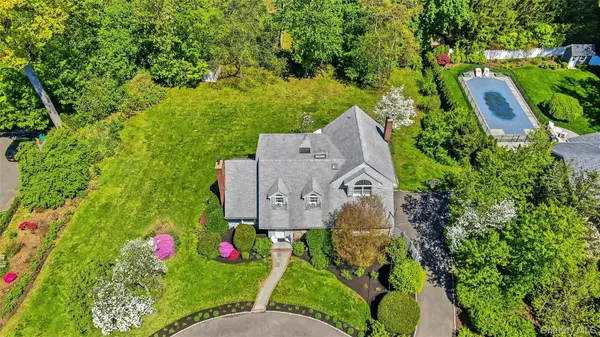 9 Townsend RD, Glen Cove, NY 11542