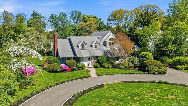 9 Townsend RD, Glen Cove, NY 11542
