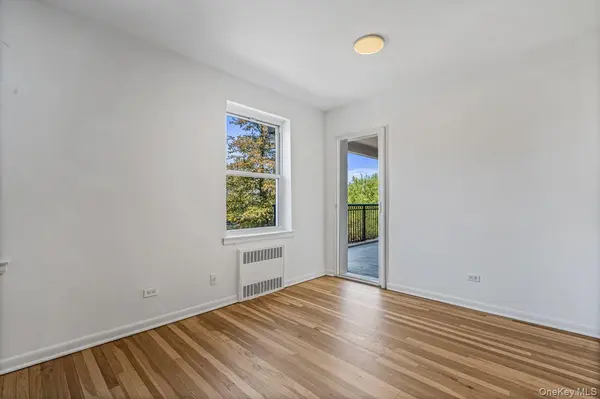 162-01 Powells Cove BLVD #3N, Beechhurst, NY 11357