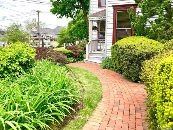 70 E Main ST #201, Oyster Bay, NY 11771