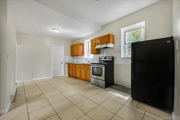 704 E 183rd ST, Bronx, NY 10458