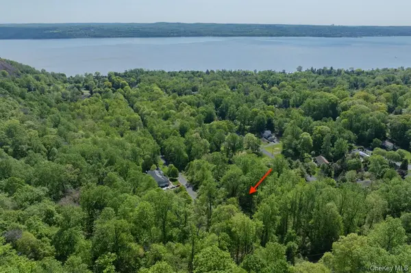 15 Badi DR, Nyack, NY 10960