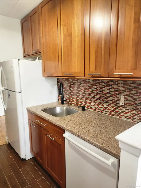 370 Central AVE #5J, Scarsdale, NY 10583