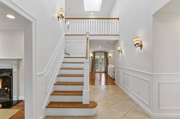 111 Palmyra AVE, Woodmere, NY 11598
